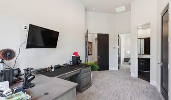525 W HARMONY Pl, Chandler, AZ 85248