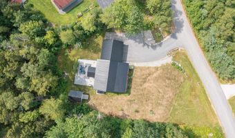 101 Loft Cir, Campton, NH 03223