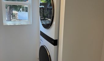 2055 Kanoe St B, Kihei, HI 96753