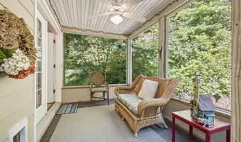 192 Kaiulani Ln, Andrews, NC 28901
