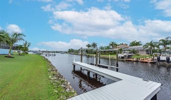 5305 WISHING ARCH Dr, Apollo Beach, FL 33572