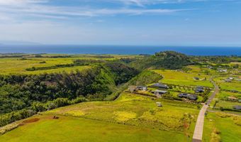 988 Auwaha St, Haiku, HI 96708