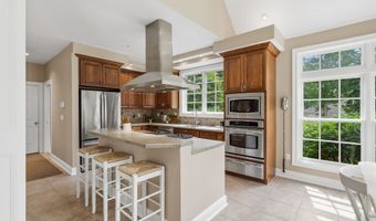 62 Dupaw Gould Rd, Brookline, NH 03033