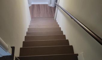 2250 N QUANTICO St, Arlington, VA 22205