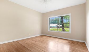 150 West St, Alto, TX 75925