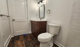 105 Summit Ave, Belford, NJ 07718