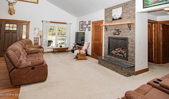 688 Champs Rd, Bonners Ferry, ID 83805