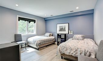 89 Regina Rd, Airmont, NY 10952