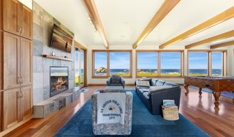 1950 BEACH LOOP Dr SW, Bandon, OR 97411