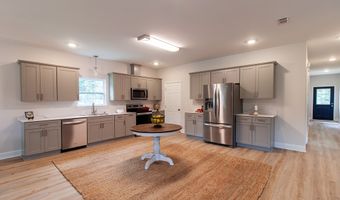 415 Charles St, Bainbridge, GA 39819