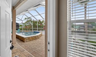 806 EAGLE Ln, Apollo Beach, FL 33572
