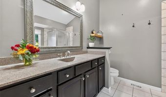 1452 Cedar Bluff Dr, Ballwin, MO 63021