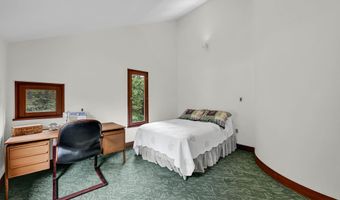 27 Ridge Rd, Canton, CT 06019