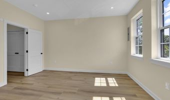2670 BRADDOCK St, Philadelphia, PA 19125