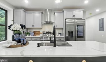 2256 HIGH St SE 4, Washington, DC 20020