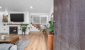 5465 Newcastle Ave 6, Encino, CA 91316