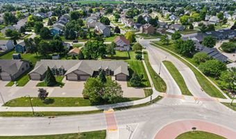 1012 8th St SE, Altoona, IA 50009
