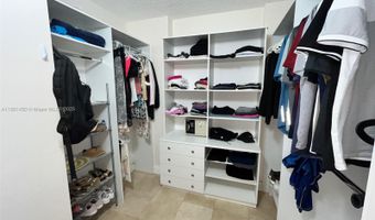 1000 W Island Blvd 2707, Aventura, FL 33160