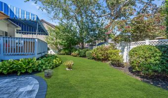 22 Woodland Ave, Manasquan, NJ 08736
