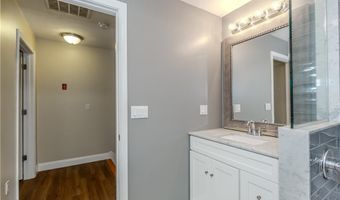 18 Willis St 18, Cranston, RI 02910