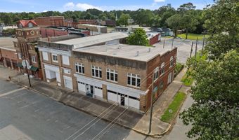 522 W 1st St, Ayden, NC 28513