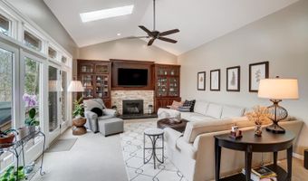 6350 Trailridge Ct, Miami, OH 45140