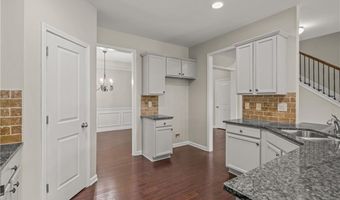 4940 Breezewood Cir, Alpharetta, GA 30004