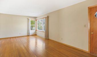 1106 NE 11th Ave, Aberdeen, SD 57401