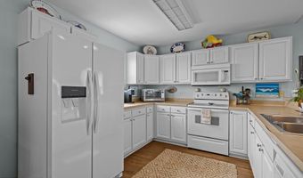 108 N Kinston Ave, Atlantic Beach, NC 28512