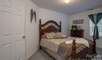 84 Sheets Farm Rd, Bakersville, NC 28705