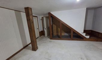 128 Elm St, Cabot, VT 05647