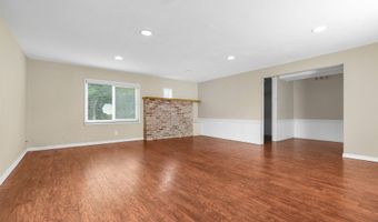 1214 Ransom Ave, Brookings, OR 97415