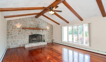 206 Shun Pike, Johnston, RI 02919