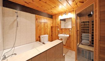233 Algerie Rd, Becket, MA 01223