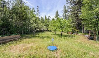 2015 THONI Rd, Addy, WA 99101