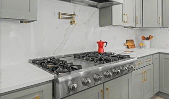2902 VISTA St NE, Washington, DC 20018