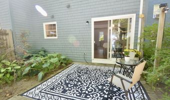 71 Baldwin Dr, Bangor, ME 04401