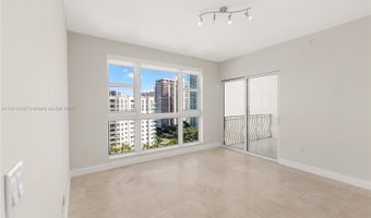 19900 E Country Club Dr PH18, Aventura, FL 33180