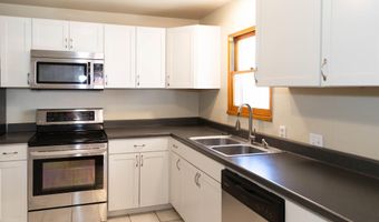 204 Acoma Dr, Clovis, NM 88101