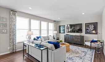 393 W Point Cir, Algonquin, IL 60102