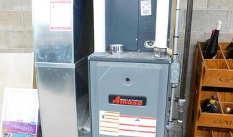 251 Habant Dr, Amherst, OH 44001