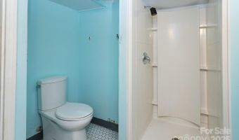 5 Fernlawn Rd, Asheville, NC 28805