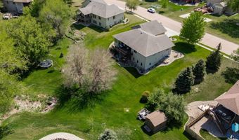 608 N Riverwood Cir, Brandon, SD 57005