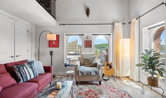2132 Sarah St 201, Airville, PA 15203