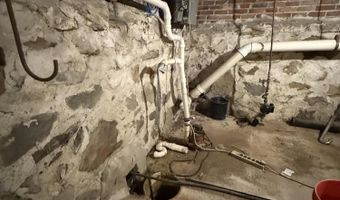 11 Durham St, Belfast, ME 04915