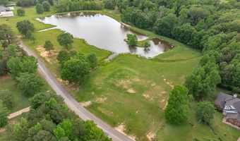 147 Silver Leaf Dr, Benton, LA 71006