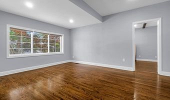 46 W 43RD St, Bayonne, NJ 07002