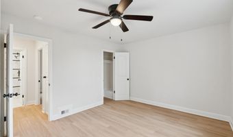 141 LYNHAVEN Dr, Alexandria, VA 22305