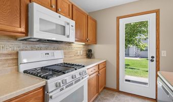 10546 64th Ln NE, Albertville, MN 55301