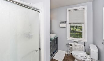 28 Tudor Rd, Albany, NY 12203